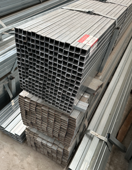 文山现货供应30*50*2镀锌方管50*80*3.0 20*20*1.5 20*40*2.0规格齐全